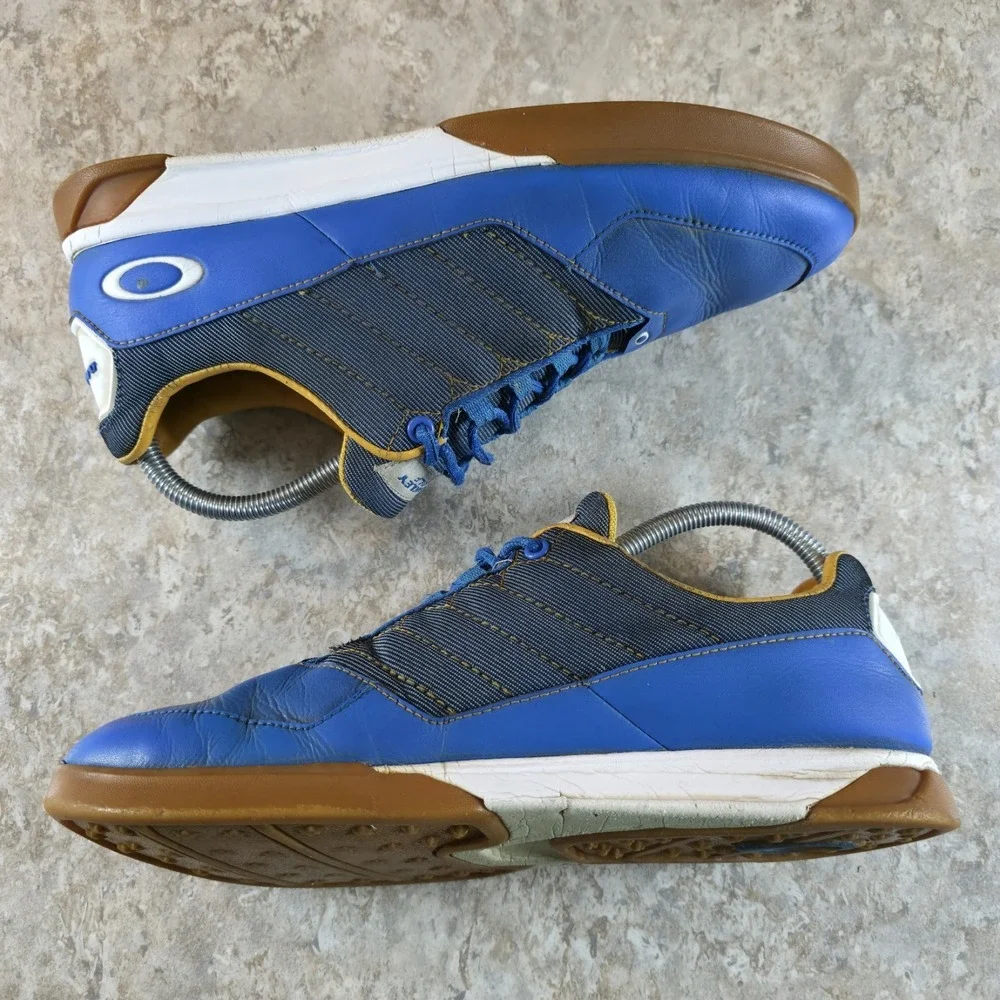 Oakley spikeless athletic